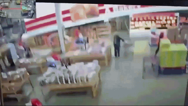 BJ’s roof collapse traps shoppers inside New Jersey store as rescue crews search damaged building BJ’s roof collapse traps shoppers inside New Jersey store as rescue crews search damaged building