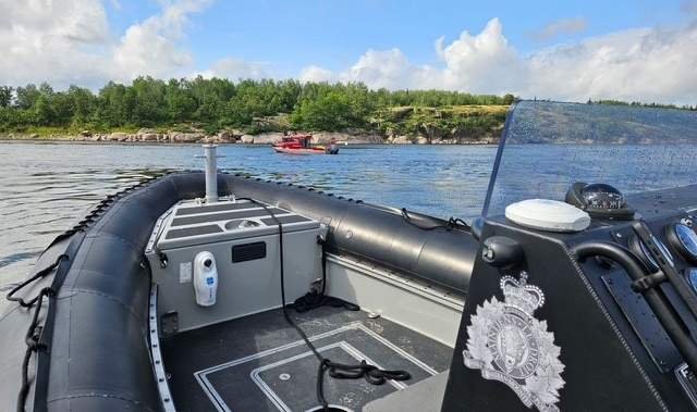 Search continues for brothers suspected to have drowned at Manitoba provincial park Search continues for brothers suspected to have drowned at Manitoba provincial park