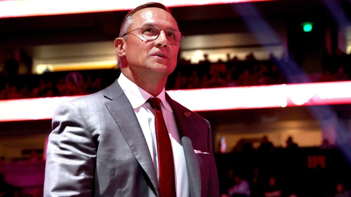 Steve Yzerman