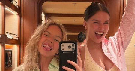 Sydney Sweeney Turns Up the Heat in a Push-Up Floral Bra and Racy Black Underwear Sydney Sweeney Turns Up the Heat in a Push-Up Floral Bra and Racy Black Underwear