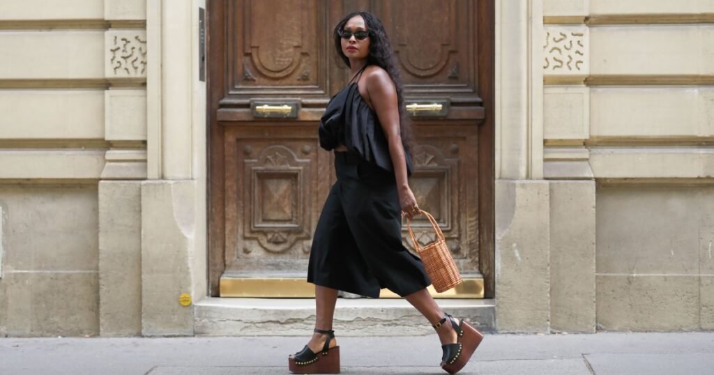 Not Espradrilles! These Chic Wedge Sandals Will Make Your Legs Look Longer