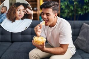 ‘I’ve developed the ick’: Women contemplates dumping boyfriend because he eats too many chips