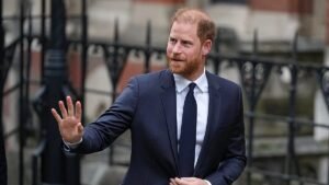 Harry returns to UK as hefty Daily Mail legal bill lands