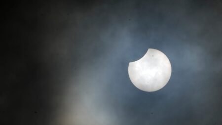 Live – Millions across Europe hope to catch glimpse of rare total eclipse Live – Millions across Europe hope to catch glimpse of rare total eclipse