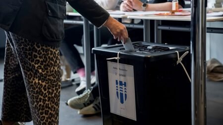 Iceland’s EU referendum sees high preliminary voter turnout