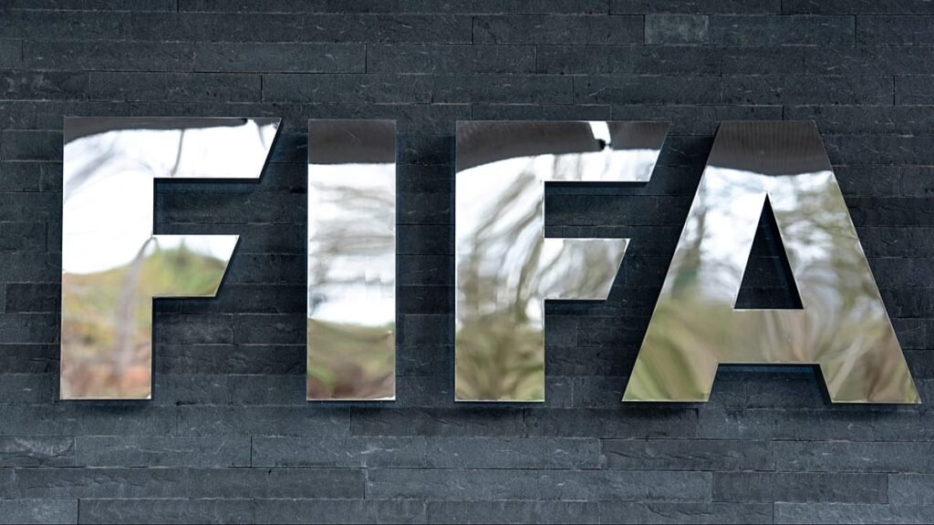 FIFA confirms COO Kevin Lamour has left after criticising Infantino FIFA confirms COO Kevin Lamour has left after criticising Infantino