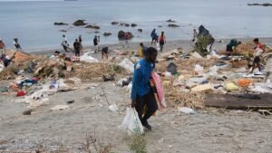 Spain announces €165m emergency package for Ceuta Spain announces €165m emergency package for Ceuta
