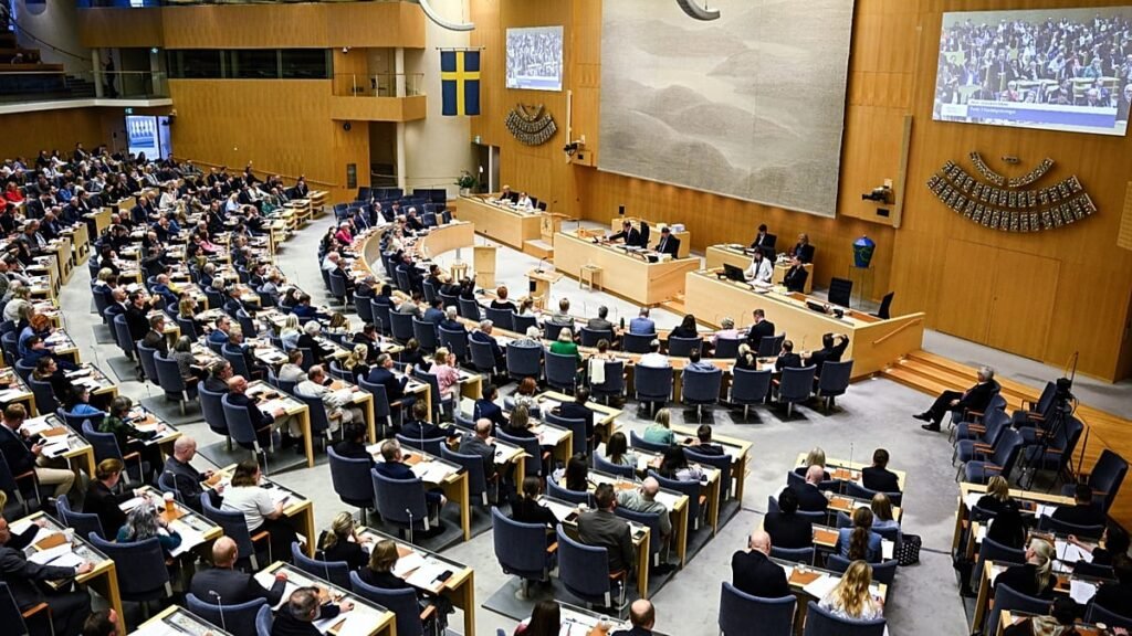 Swedish parliament cuts age of criminal responsibility to 14 Swedish parliament cuts age of criminal responsibility to 14