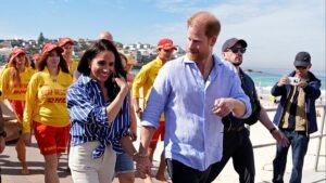 Prince Harry and Meghan Markle to move back to the UK later this month Prince Harry and Meghan Markle to move back to the UK later this month