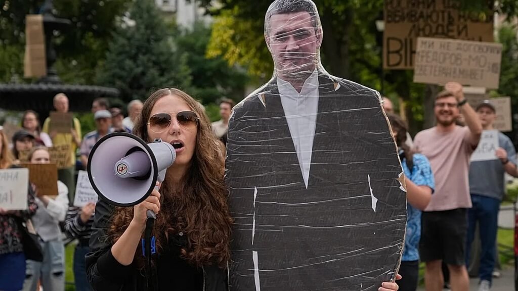 Ukrainian protesters reject Fedorov’s call for wartime elections Ukrainian protesters reject Fedorov’s call for wartime elections