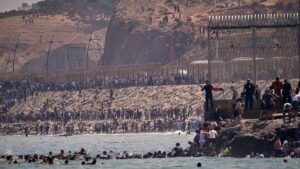 Spain ignores EU and prepares transfer of 500 migrant girls from Ceuta Spain ignores EU and prepares transfer of 500 migrant girls from Ceuta