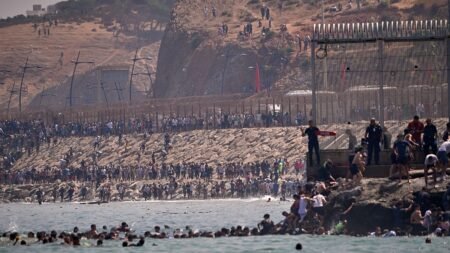 Spain ignores EU and prepares transfer of 500 migrant girls from Ceuta Spain ignores EU and prepares transfer of 500 migrant girls from Ceuta