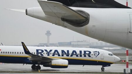 Ryanair window smashed by engine debris in Thessaloniki incident Ryanair window smashed by engine debris in Thessaloniki incident