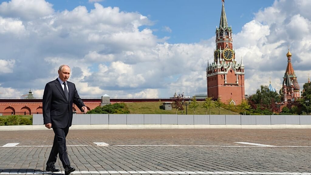 Russian MP threatens Hungarian energy as Budapest breaks from Moscow Russian MP threatens Hungarian energy as Budapest breaks from Moscow