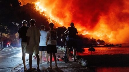 At least 10 in intensive care and thousands flee wildfire in Croatia At least 10 in intensive care and thousands flee wildfire in Croatia