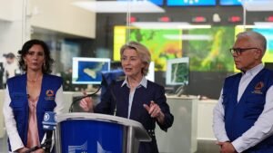 Von der Leyen warns of worsening disaster risks, touts preparedness Von der Leyen warns of worsening disaster risks, touts preparedness
