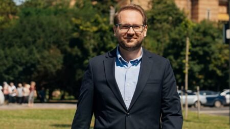 Romanian ‘integrity law’ will remove liberal party leader from office
