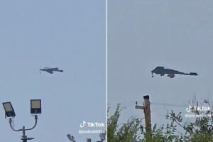 Mystery plane spotted in in Kansas sparks rumors it could be America’s new, topsecret 0m bomber Mystery plane spotted in in Kansas sparks rumors it could be America’s new, topsecret 0m bomber
