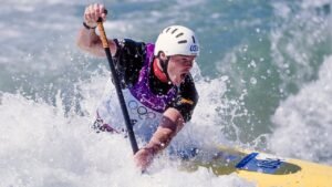 Prosecutors move to dismiss felony vandalism case against Olympian David Hearn over Reflecting Pool Prosecutors move to dismiss felony vandalism case against Olympian David Hearn over Reflecting Pool
