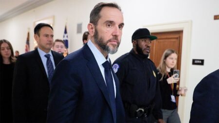 Jack Smith’s Senate phone records probe turns to Verizon’s handling of subpoenas Jack Smith’s Senate phone records probe turns to Verizon’s handling of subpoenas