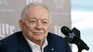 Cowboys owner Jerry Jones has Tony Romo’s back, believe he will ‘work through’ OWI arrest Cowboys owner Jerry Jones has Tony Romo’s back, believe he will ‘work through’ OWI arrest