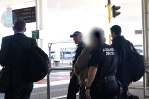 Melbourne man extradited to Perth over allegations he flew to WA to assault teen girl