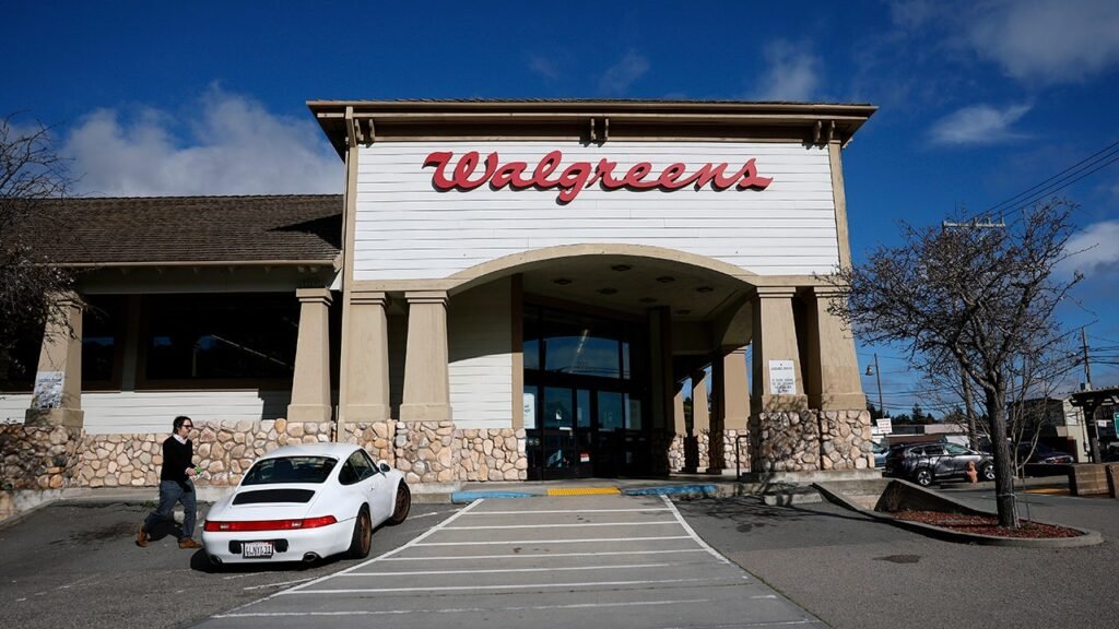 Walgreens continues store closures nationwide as part of its turnaround plan Walgreens continues store closures nationwide as part of its turnaround plan