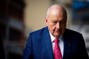 Judge lifts suppression order in Alan Jones trial