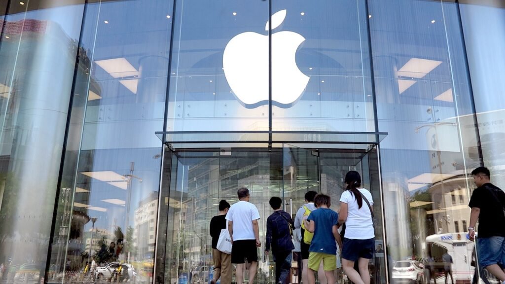 Apple reportedly testing Chinese-made memory chips for iPhones, MacBooks amid global shortage Apple reportedly testing Chinese-made memory chips for iPhones, MacBooks amid global shortage