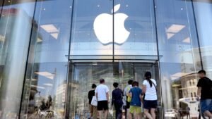 Apple reportedly testing Chinese-made memory chips for iPhones, MacBooks amid global shortage