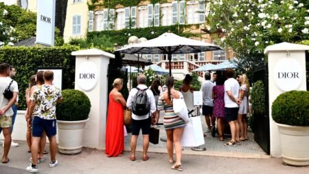 Once-glamorous vacation spot overrun by influencers and crowds: ‘Almost unbearable’ Once-glamorous vacation spot overrun by influencers and crowds: ‘Almost unbearable’