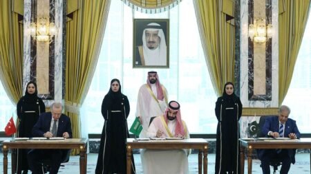 New power axis in the making? Three military heavyweights lock arms, complicating Abraham Accords strategy
