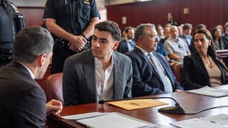 Luigi Mangione hearing set for Friday stirs plea deal speculation in his federal case Luigi Mangione hearing set for Friday stirs plea deal speculation in his federal case
