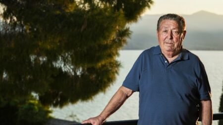 The billionaire will dispute that exposed a secret family succession plan