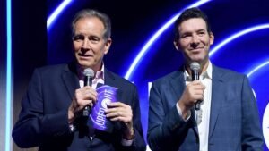 Jim Nantz speaks out on ‘great friend’ Tony Romo’s OWI arrest, says he will ‘always’ be there for him Jim Nantz speaks out on ‘great friend’ Tony Romo’s OWI arrest, says he will ‘always’ be there for him
