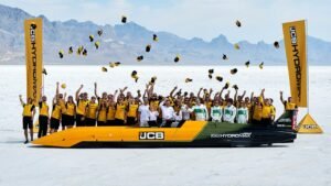 JCB Hydromax shatters a world record with ‘extraordinary’ speeds topping 400 mph in hydrogen-powered car