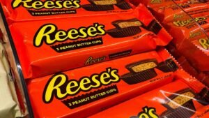 Popular Reese’s, Almond Joy ice cream bars recalled over labeling error