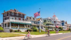 Popular beach town cracks down on teens with curfews after fights, underage drinking