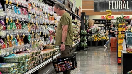 Safeway closing more stores as Albertsons reshapes footprint after failed Kroger merger