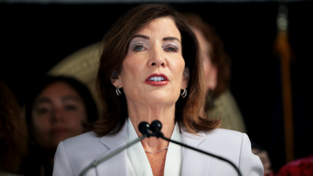 New York Republican congressman rips Hochul policies for sending businesses ‘don’t come here’ message