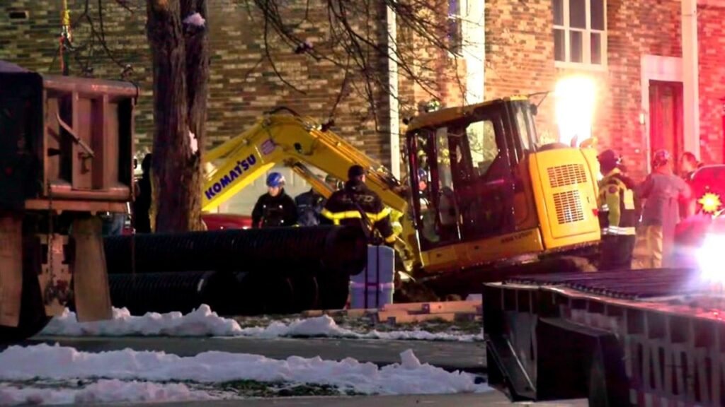 Workers warned Ohio trench was too deep but were told to enter minutes before fatal cave-in: report Workers warned Ohio trench was too deep but were told to enter minutes before fatal cave-in: report