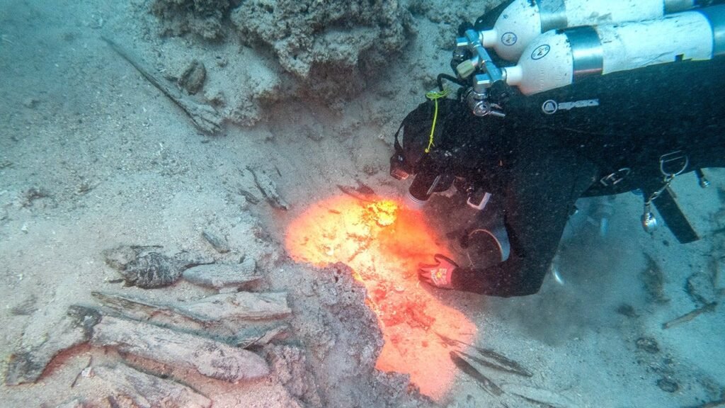 Ancient shipwreck gives up dazzling treasures after more than 1,300 years underwater Ancient shipwreck gives up dazzling treasures after more than 1,300 years underwater