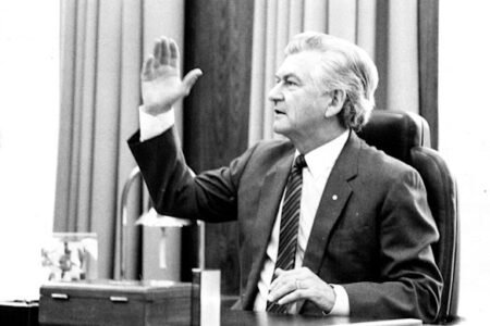 Tony Wright bids farewell to the Parliament House press gallery after more than 30 years