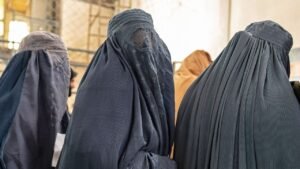Portugal enacts ‘burqa law’ largely prohibiting face coverings in public Portugal enacts ‘burqa law’ largely prohibiting face coverings in public