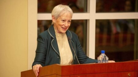 Nancy Kassebaum Baker, trailblazing GOP senator who broke barriers for women in Congress, dead at 94 Nancy Kassebaum Baker, trailblazing GOP senator who broke barriers for women in Congress, dead at 94