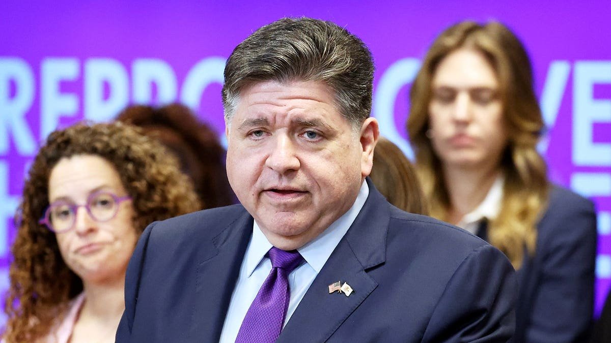 Illinoi Gov. JB Pritzker