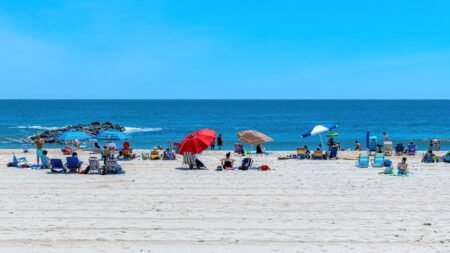 Jersey Shore residents take on Verizon over 5G towers