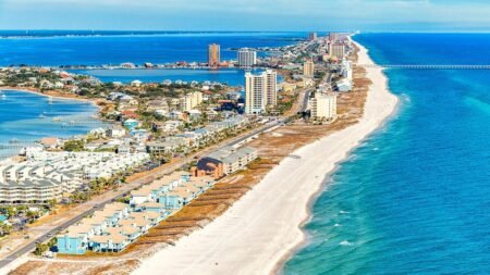 Popular beach town rejects noise, trash and traffic as it weighs stricter vacation rental rules Popular beach town rejects noise, trash and traffic as it weighs stricter vacation rental rules