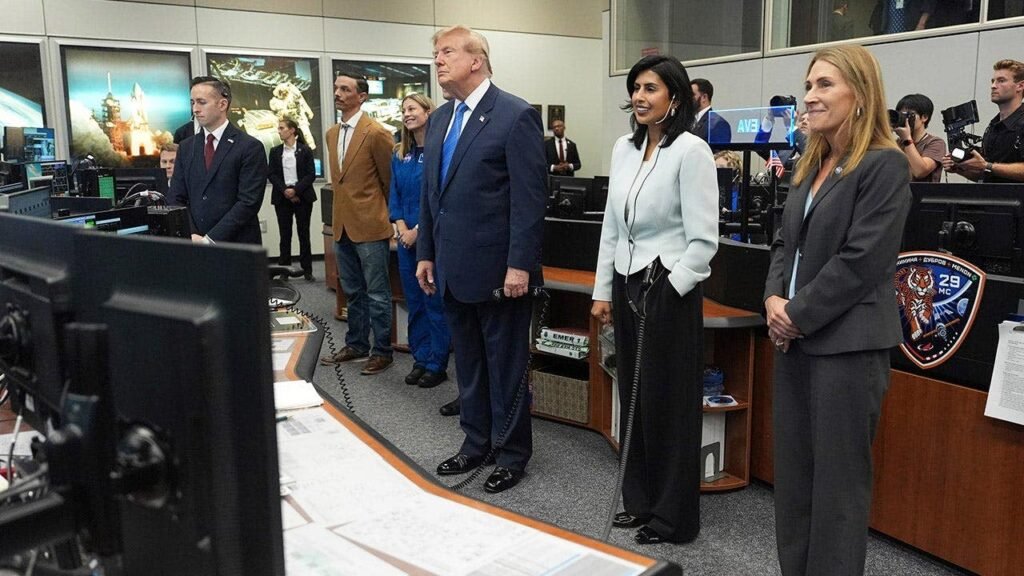 Trump calls ISS crew from Houston to praise space pioneers and offer ‘Oval Office time’ Trump calls ISS crew from Houston to praise space pioneers and offer ‘Oval Office time’