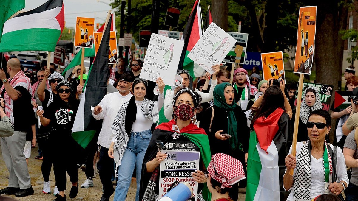 anti-israel-protest-dearborn